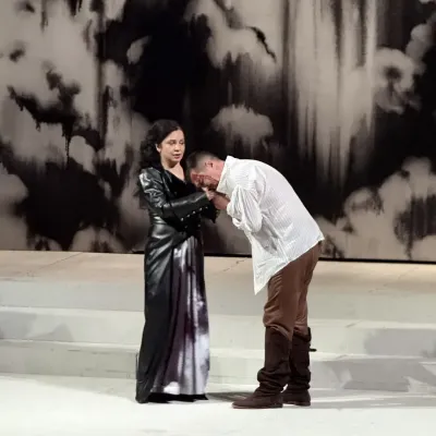 j. zsigova  m. gurgal com